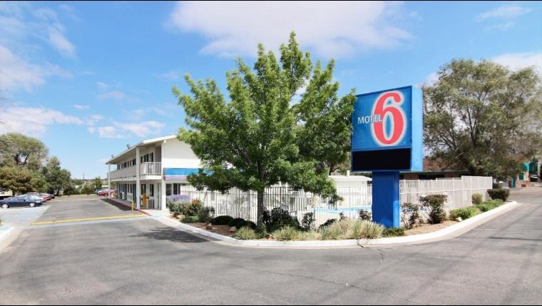 Motel 6 Santa Fe Pet Policy