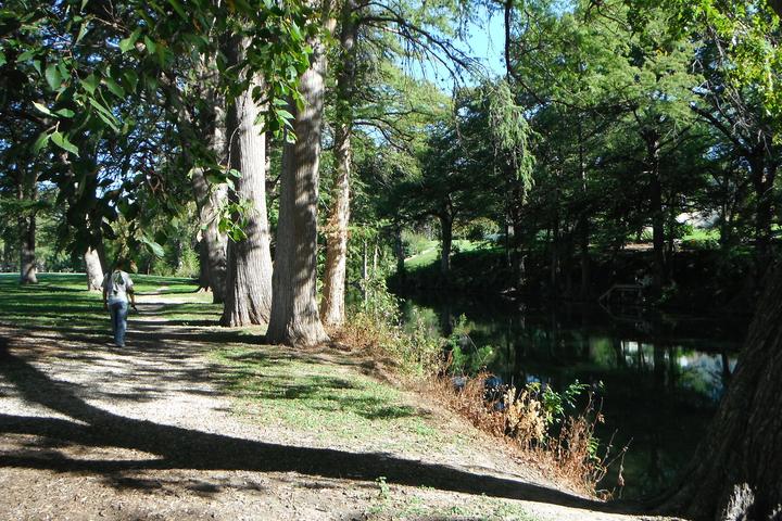 Pet Friendly Cypress Bend Park