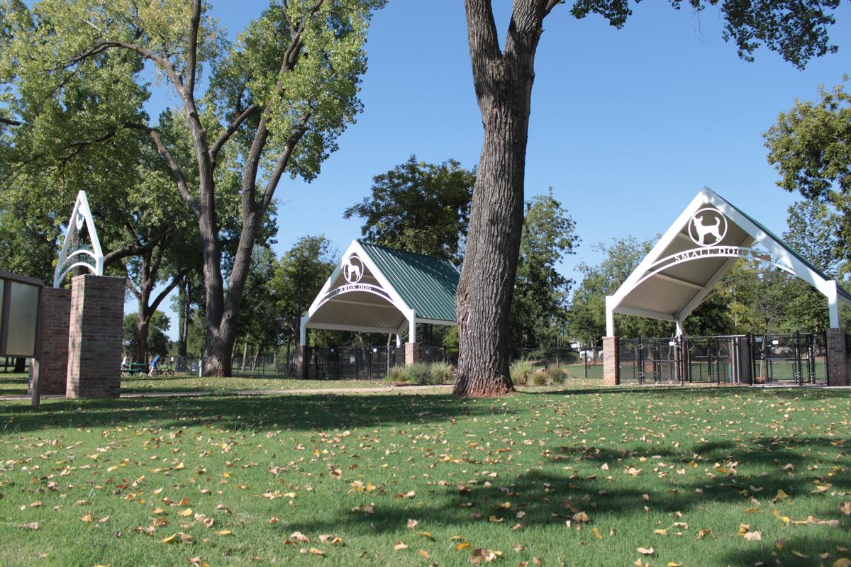 happy tails dog park