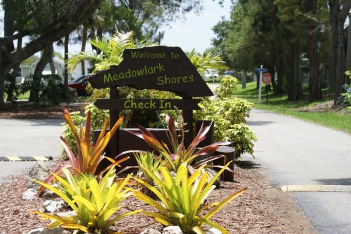 Pet Friendly Meadowlark Shores RV Park