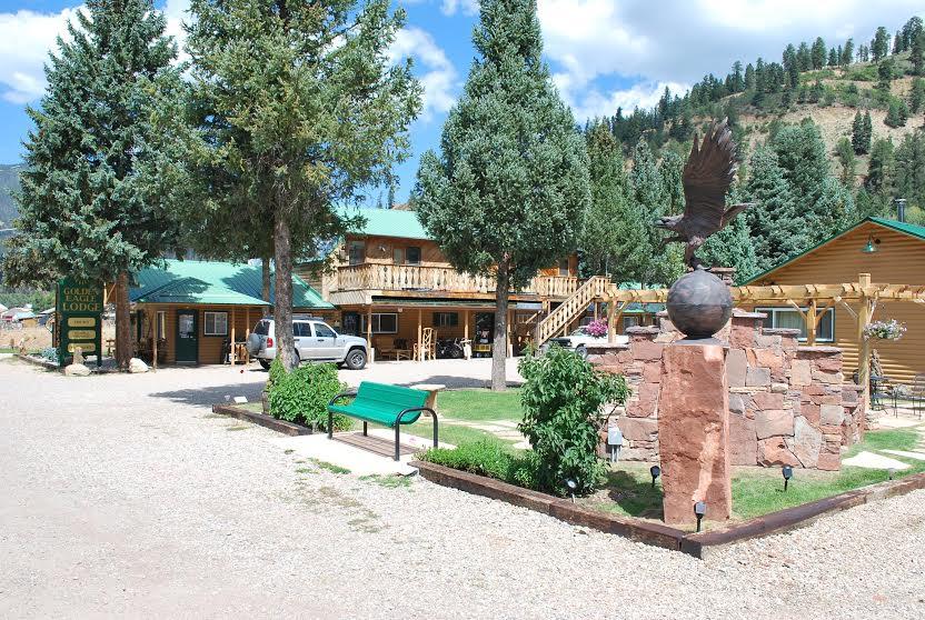 Golden Eagle Lodge Red River Pet Policy