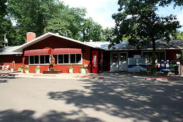 Pet Friendly Crow Wing Lake Campground