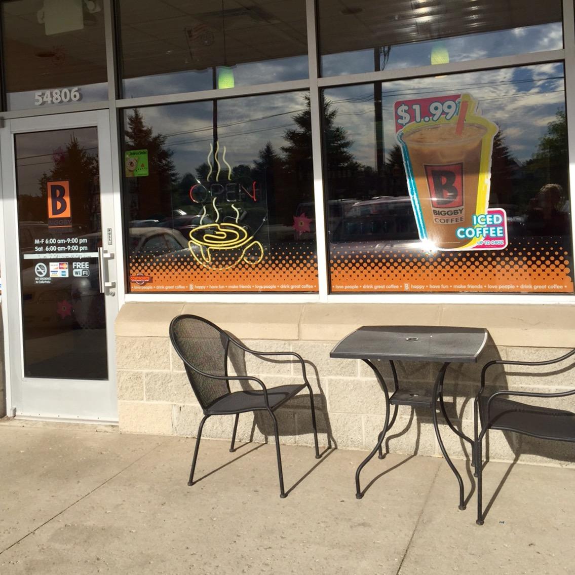 Pet Friendly BIGGBY COFFEE