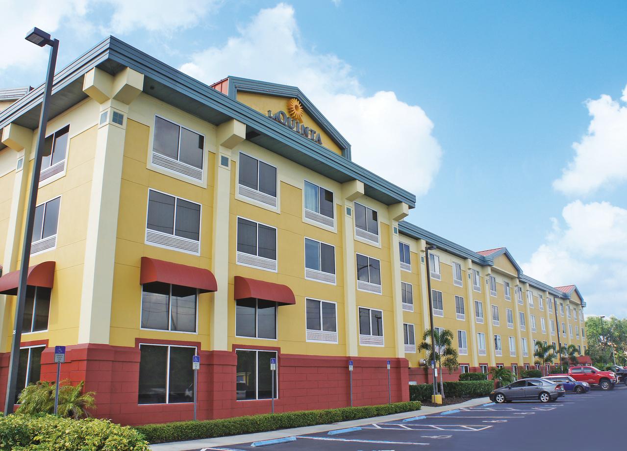 Pet Friendly Hotels In Sarasota Fl Bringfido