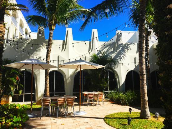 Dog Friendly Restaurants In Vero Beach Fl Bringfido