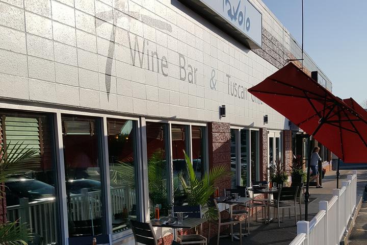 Dog Friendly Restaurants in Smithfield, RI - BringFido