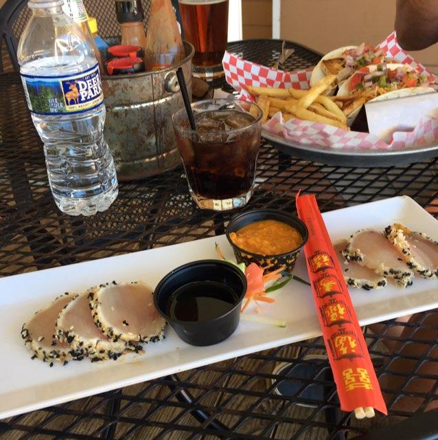 Wahoo Seafood Grill restaurant view 11