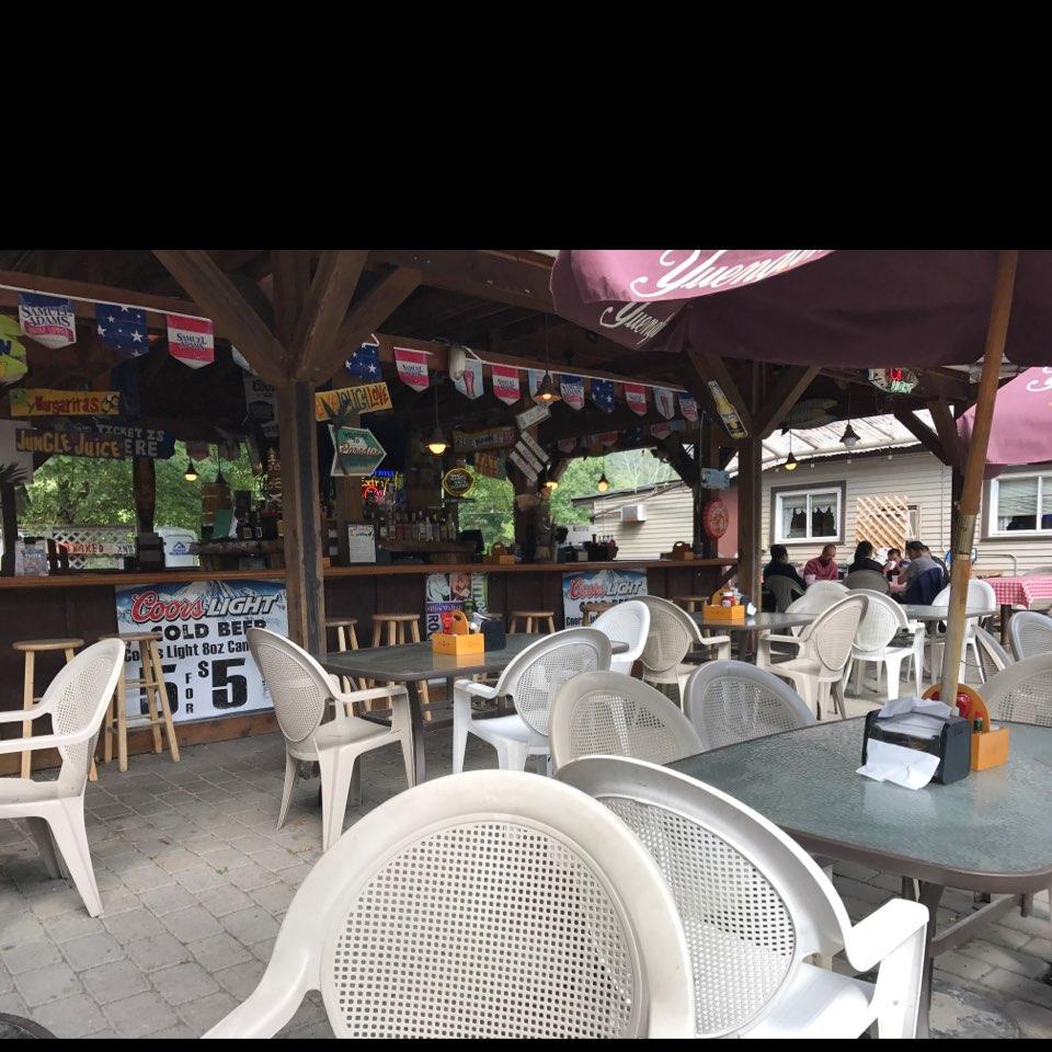 Petrizzo's restaurant view 1