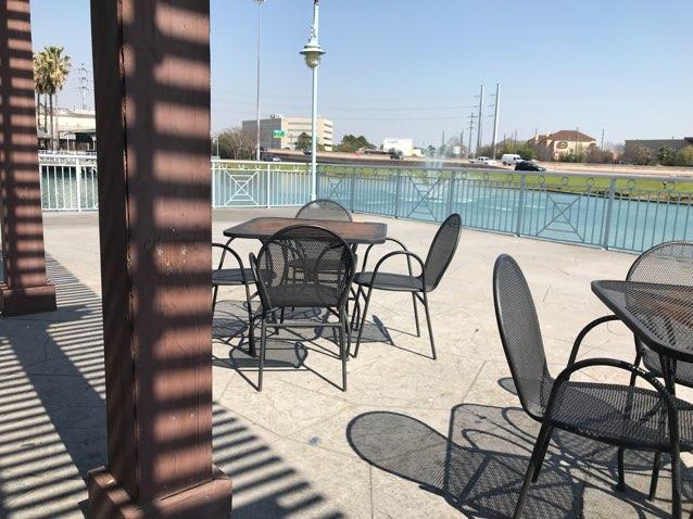 Applebee's restaurant view 1