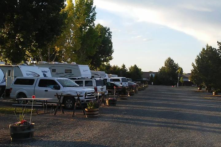 Pet Friendly Oregon Trail Campground