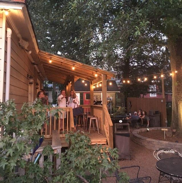 Queen Bee Coffee Company restaurant view 1