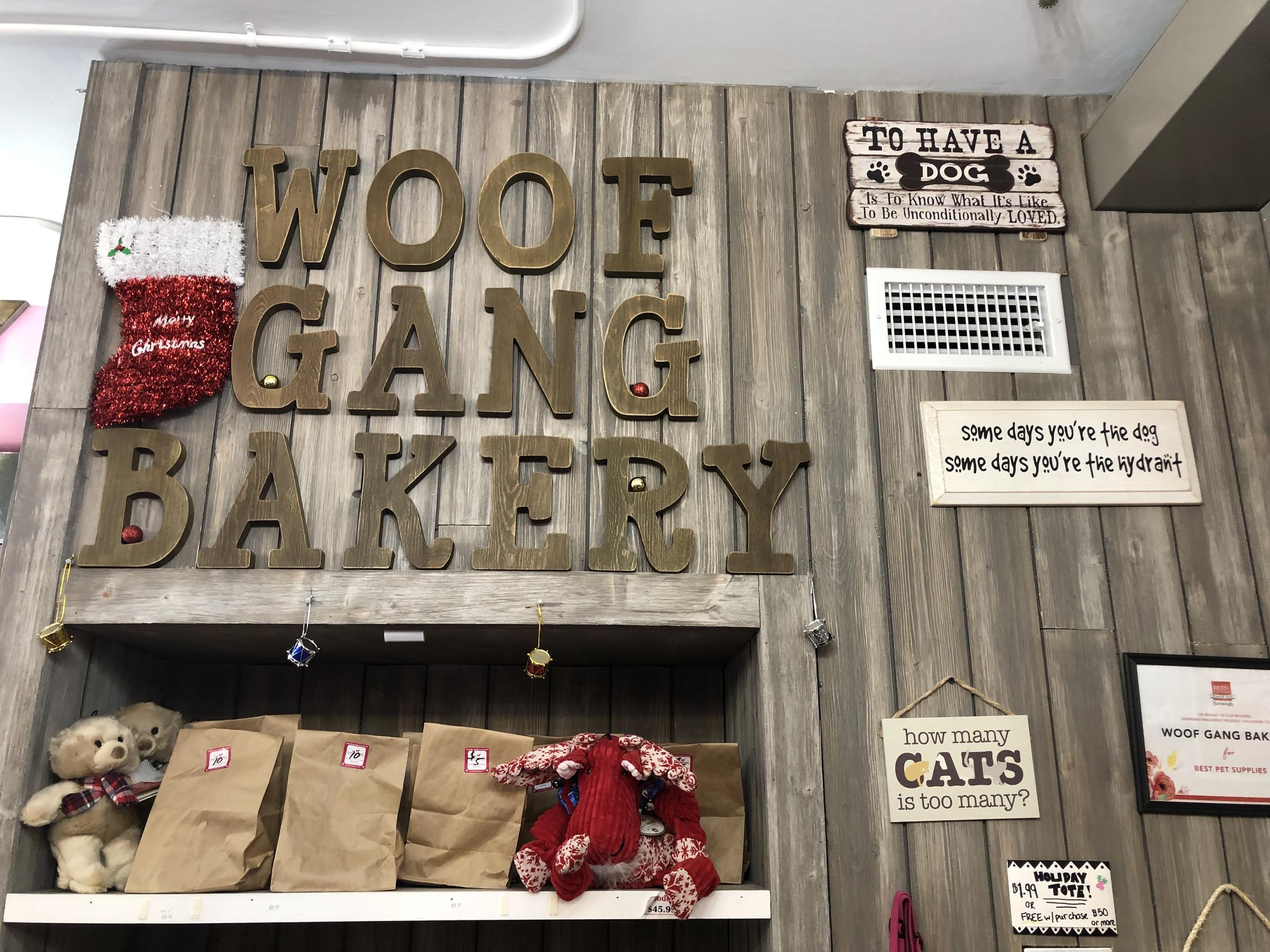 Pet Friendly Woof Gang Bakery & Grooming Starland