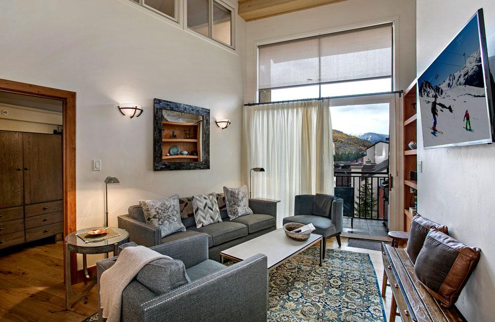 Antlers At Vail Pet Policy