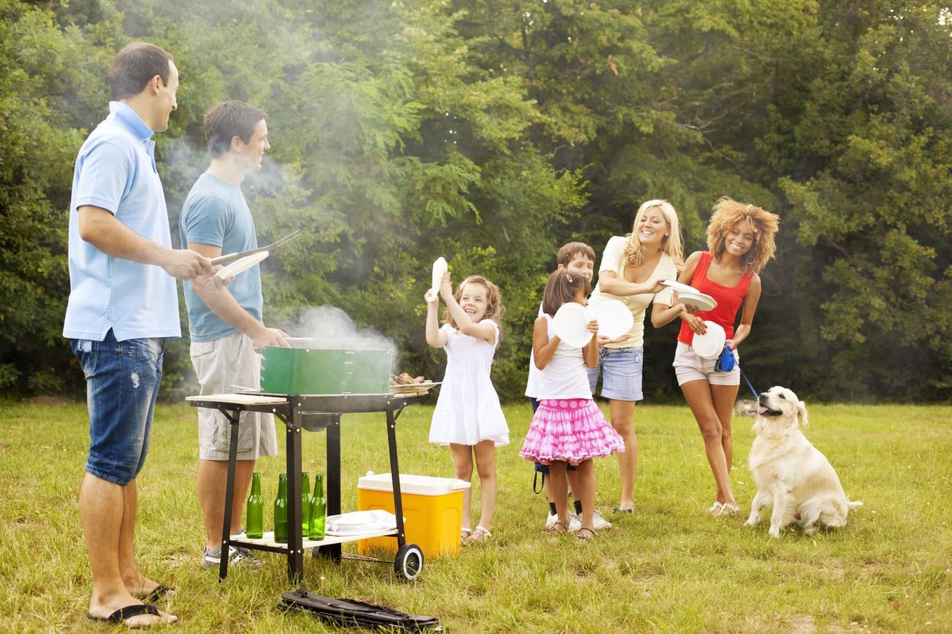 Backyard barbecues make dog dads and dogs smile. Give your dog dad everything he needs for a tasty backyard barbecue.