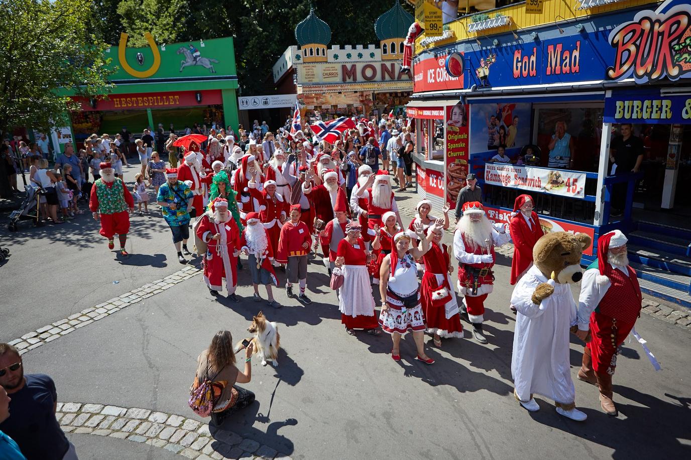 Christmas in July at Bakken The World Santa Claus Convention is dog friendly.