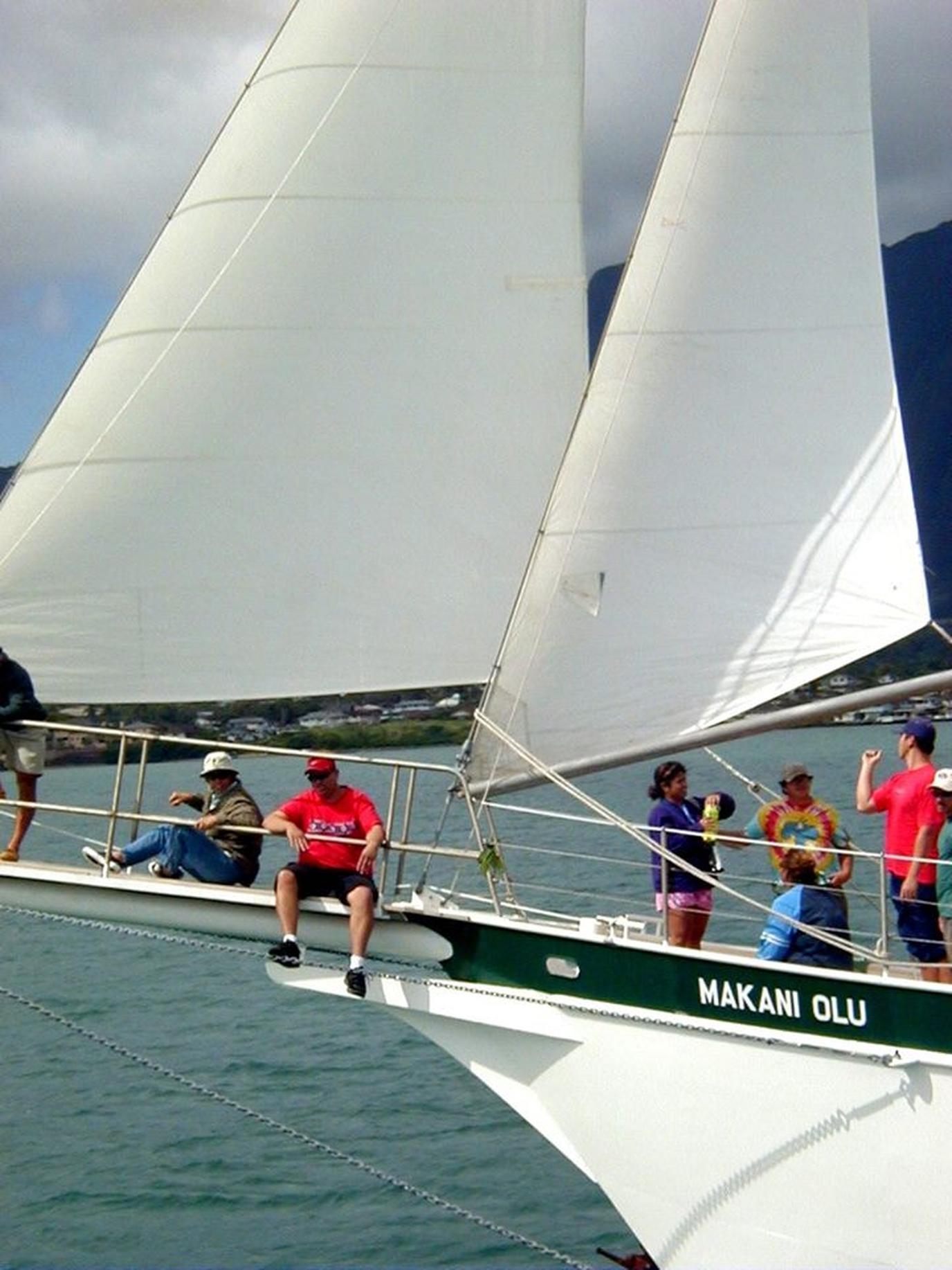 Hawaii Sailing Adventures is dog friendly Pet-friendly Sailing in Hawaii
