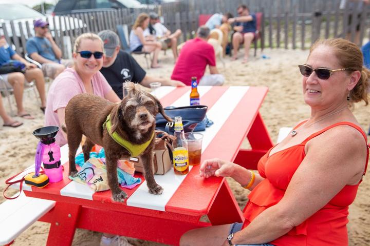 Fido’s Favorite Yappy Hours