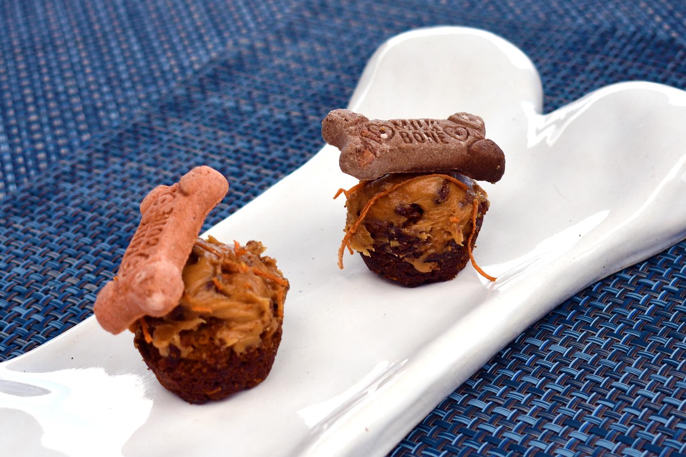 Sally's Fish House is a pet-friendly restaurant with a dog menu in San Diego. Sally's Fish House in San Diego has a doggie sushi roll on the dog menu!