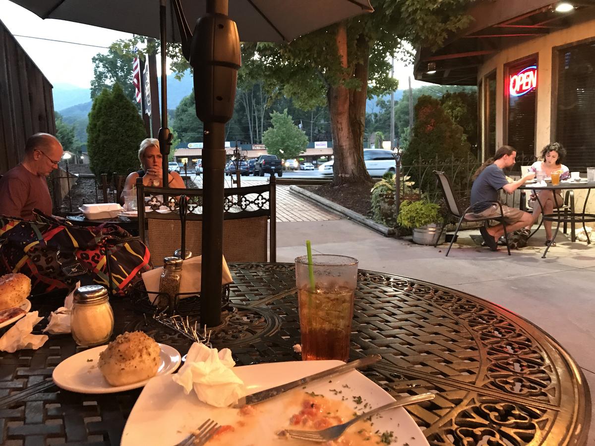 Bocelli's Italian Restaurant restaurant view 4