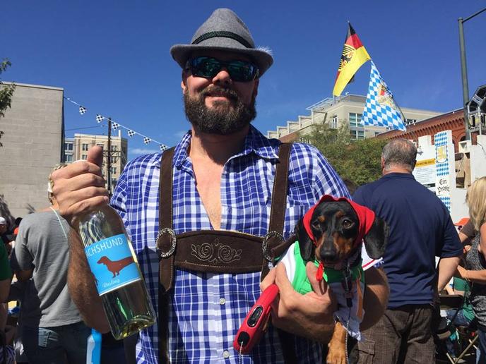 Bring Fido to Denver's pet-friendly Oktoberfest celebration! Denver's pet-friendly Oktoberfest celebrations include a Long Dog Derby.