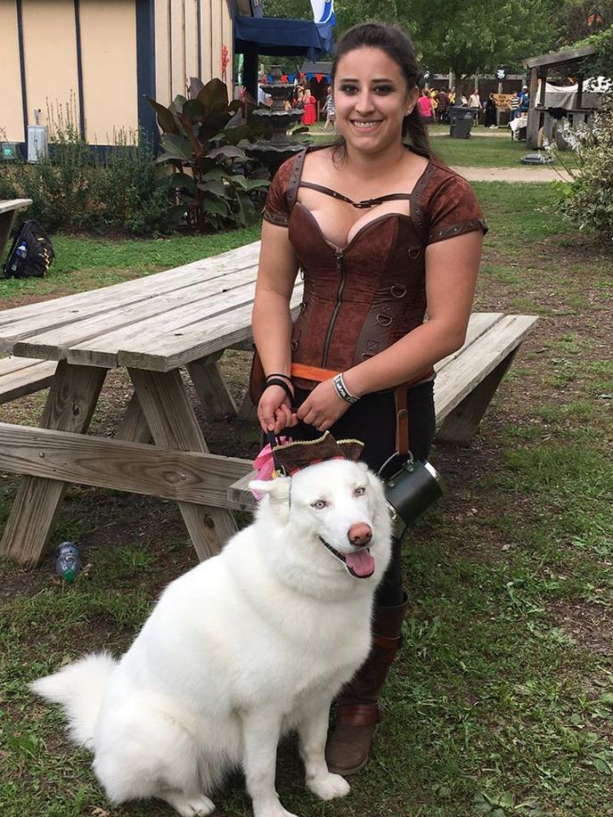 The Sleepy Hollow Renaissance Faire welcomes dogs. Attend the pet friendly Sleepy Hollow Renaissance Faire outside Des Moines.