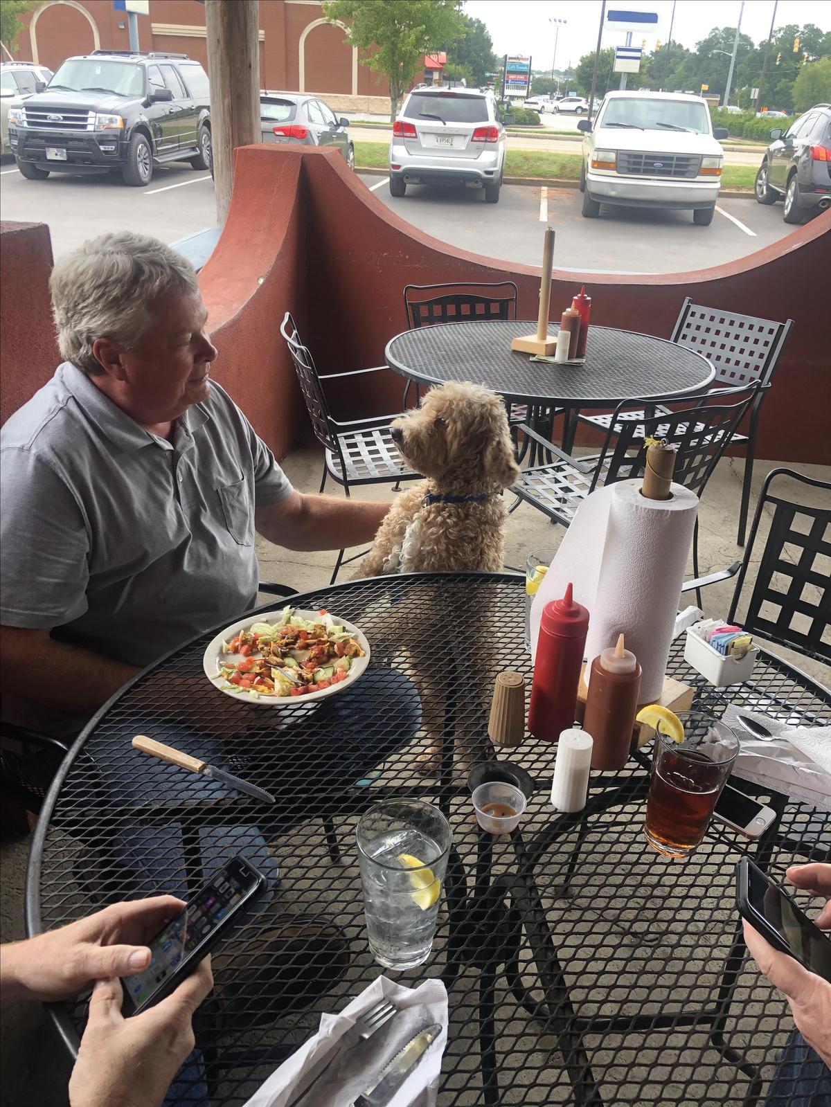 Daddy Joe's Beach House BBQ restaurant view 8