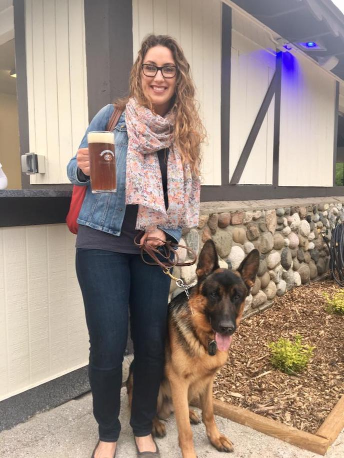 Petrifying Springs Biergarten in Kenosha, WI welcomes dogs at the outdoor beer garden. Enjoy an authentic German experience with your dog at Petrifying Springs Biergarten in Kenosha, WI.