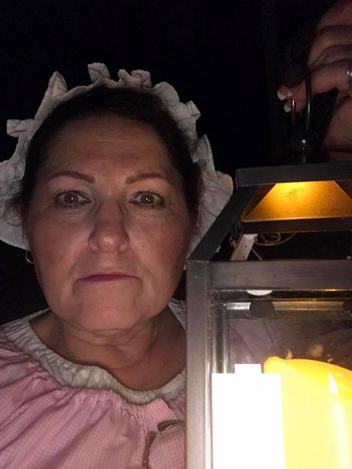 Spooks & Legends Haunted Tours give pet-friendly ghost tours of Williamsburg, VA. Get a dog-friendly ghost tour of Williamsburg with Spooks & Legends Haunted Tours.