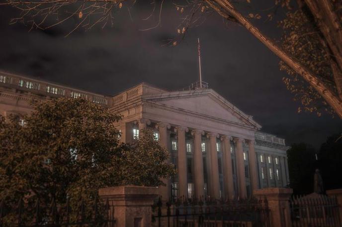 Visit Washington D.C. with your dog and take a pet-friendly ghost tour with DC Ghosts. Take a pet-friendly ghost tour with DC Ghosts for a haunted history of the nation's capital.