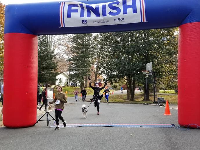 Help a Good Cause at the Pet-Friendly Fairfax Turkey Trot.