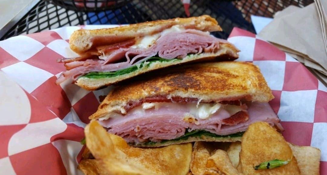 Vagabond Sandwich Company restaurant view 3