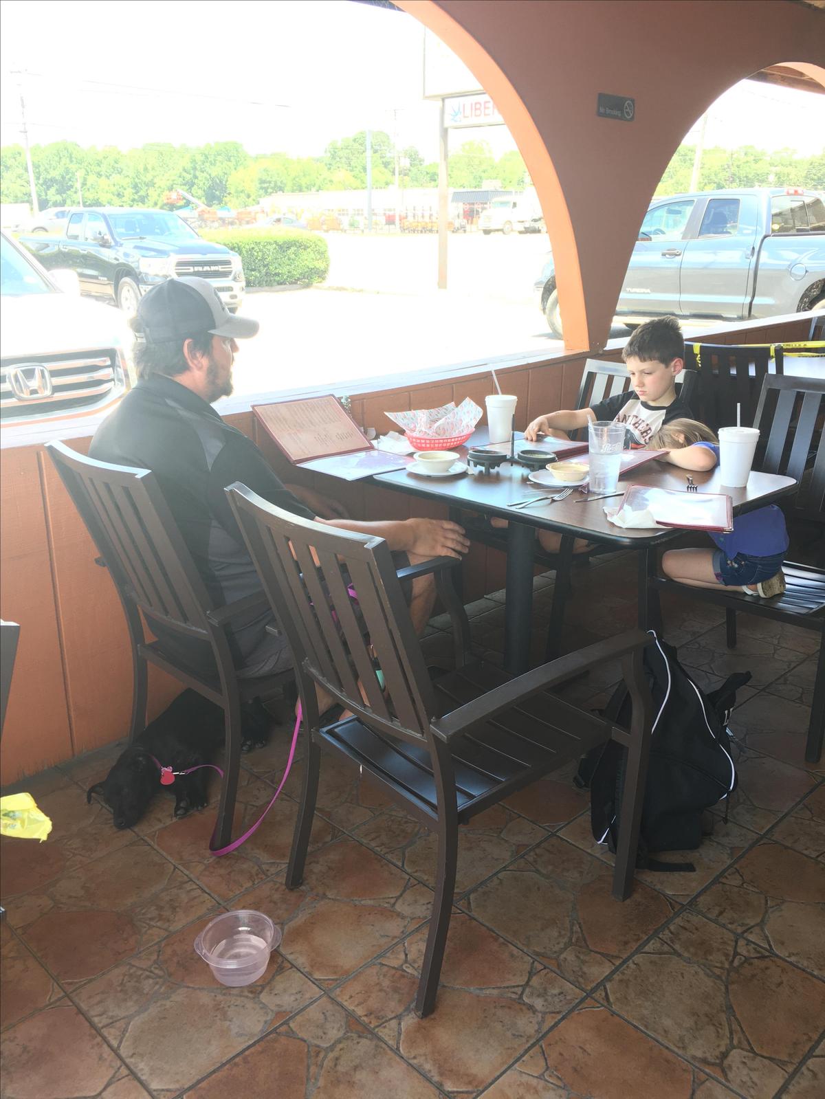 Las Vias Mexican Grill restaurant view 1