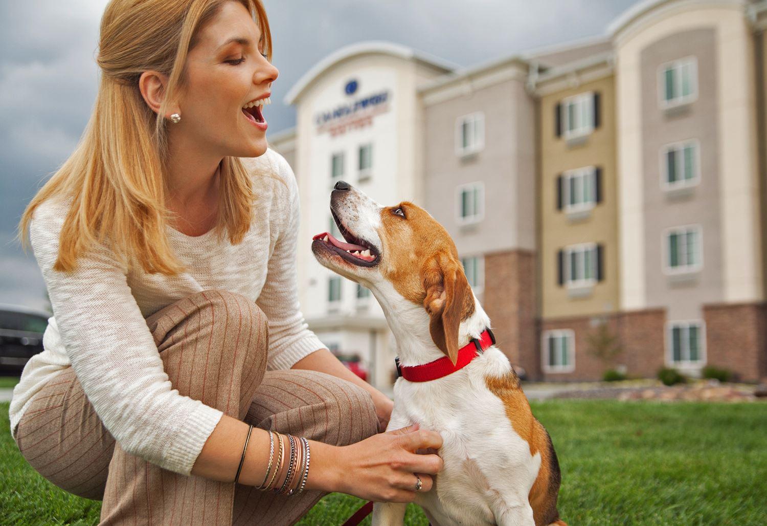 Can I Bring My Dog to Candlewood Suites?
