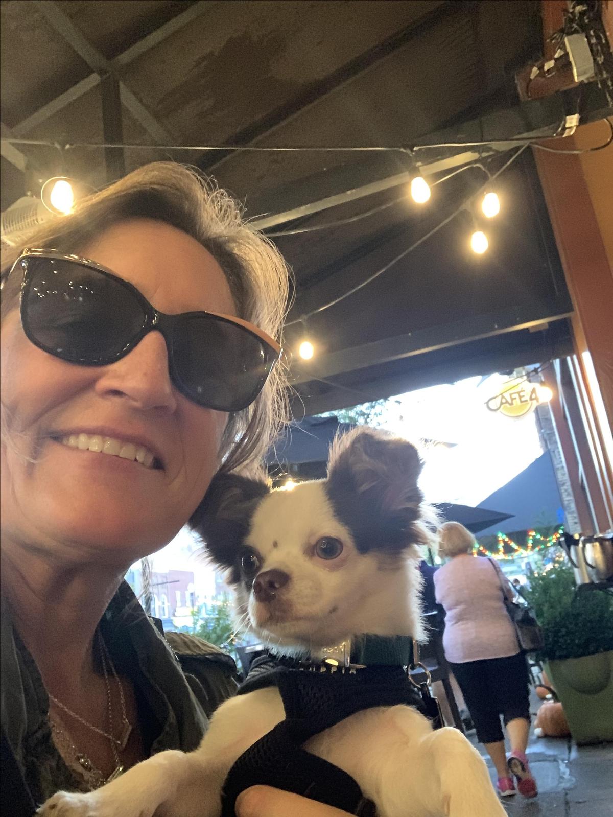 Cafe 4 restaurant view 1