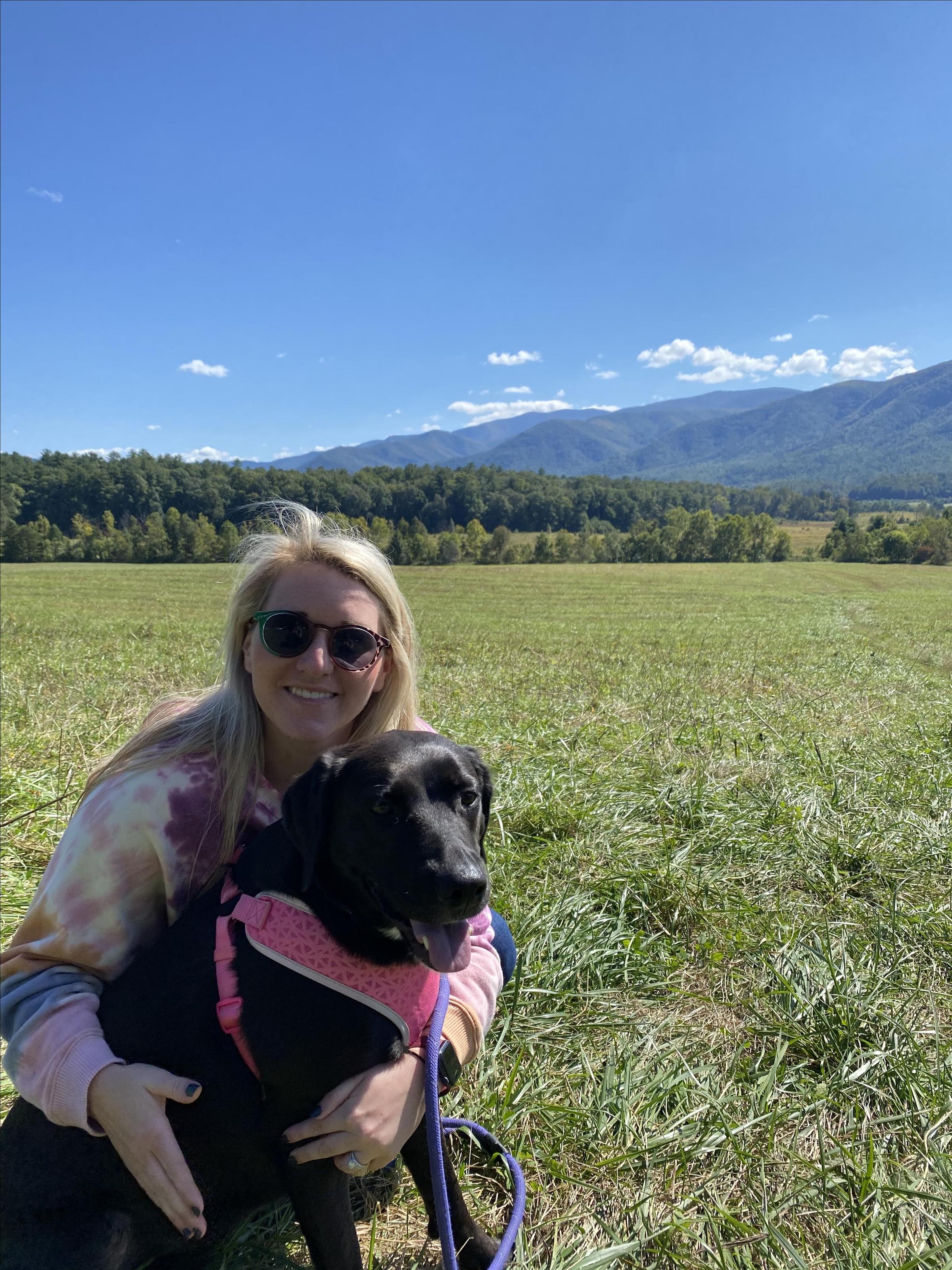 is cades cove dog friendly