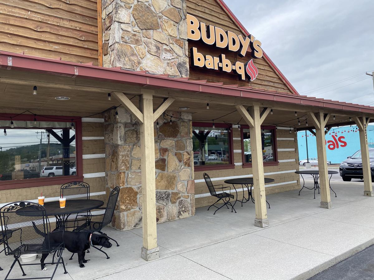 Buddy's Bar-B-Q restaurant view 3