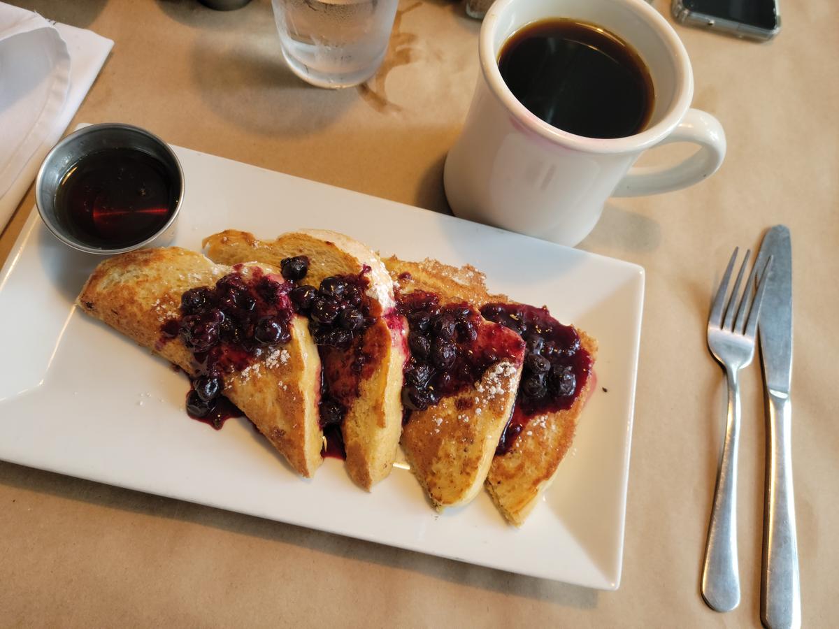 Pumpernickel's Eatery restaurant view 2
