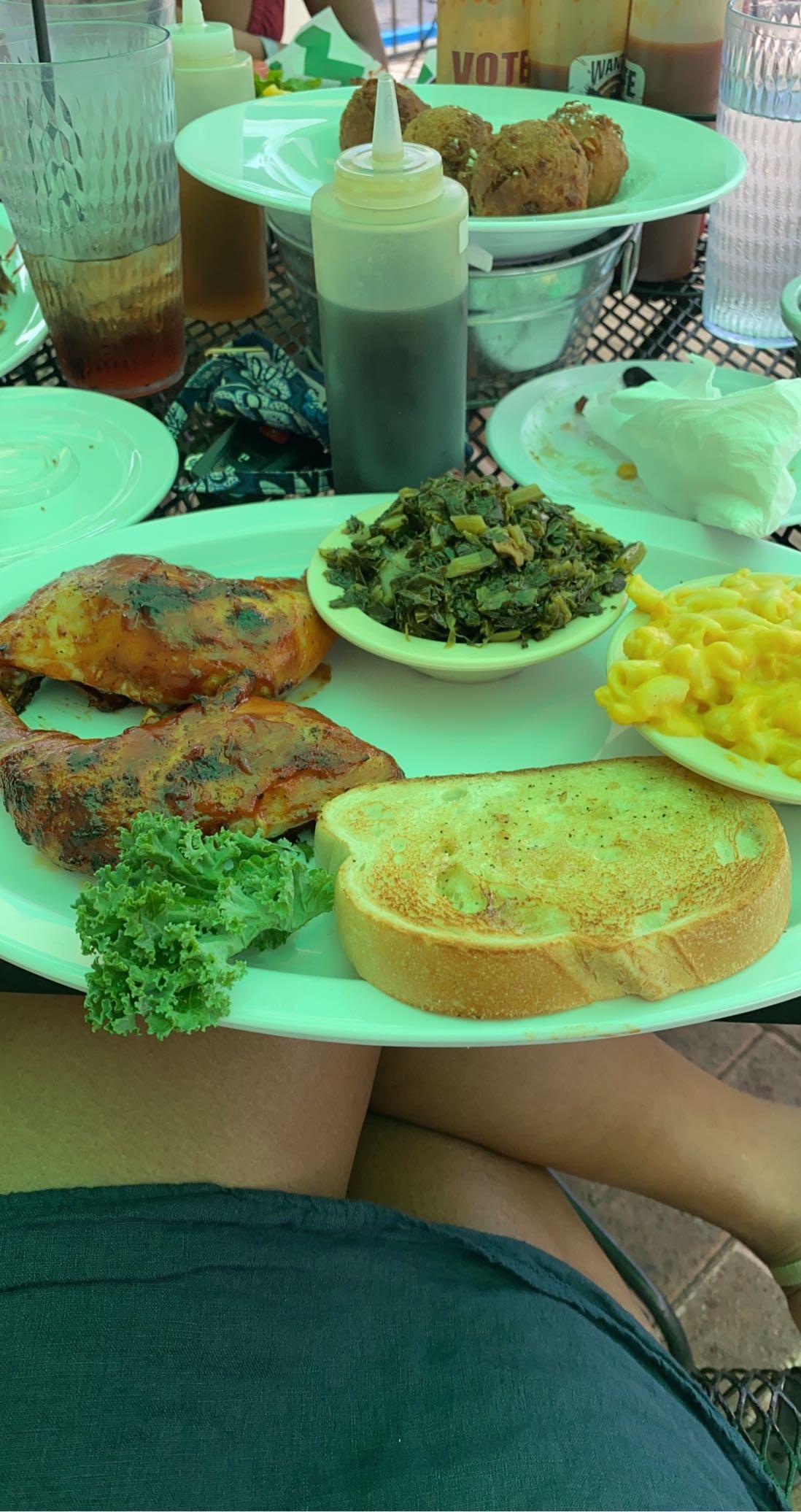 Park Avenue BBQ & Grille restaurant view 1