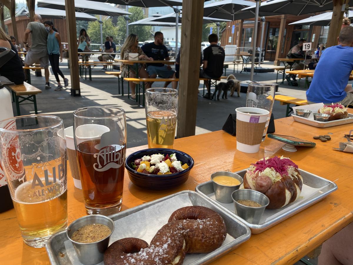 Alibi Ale Works - Truckee Public House restaurant view 2