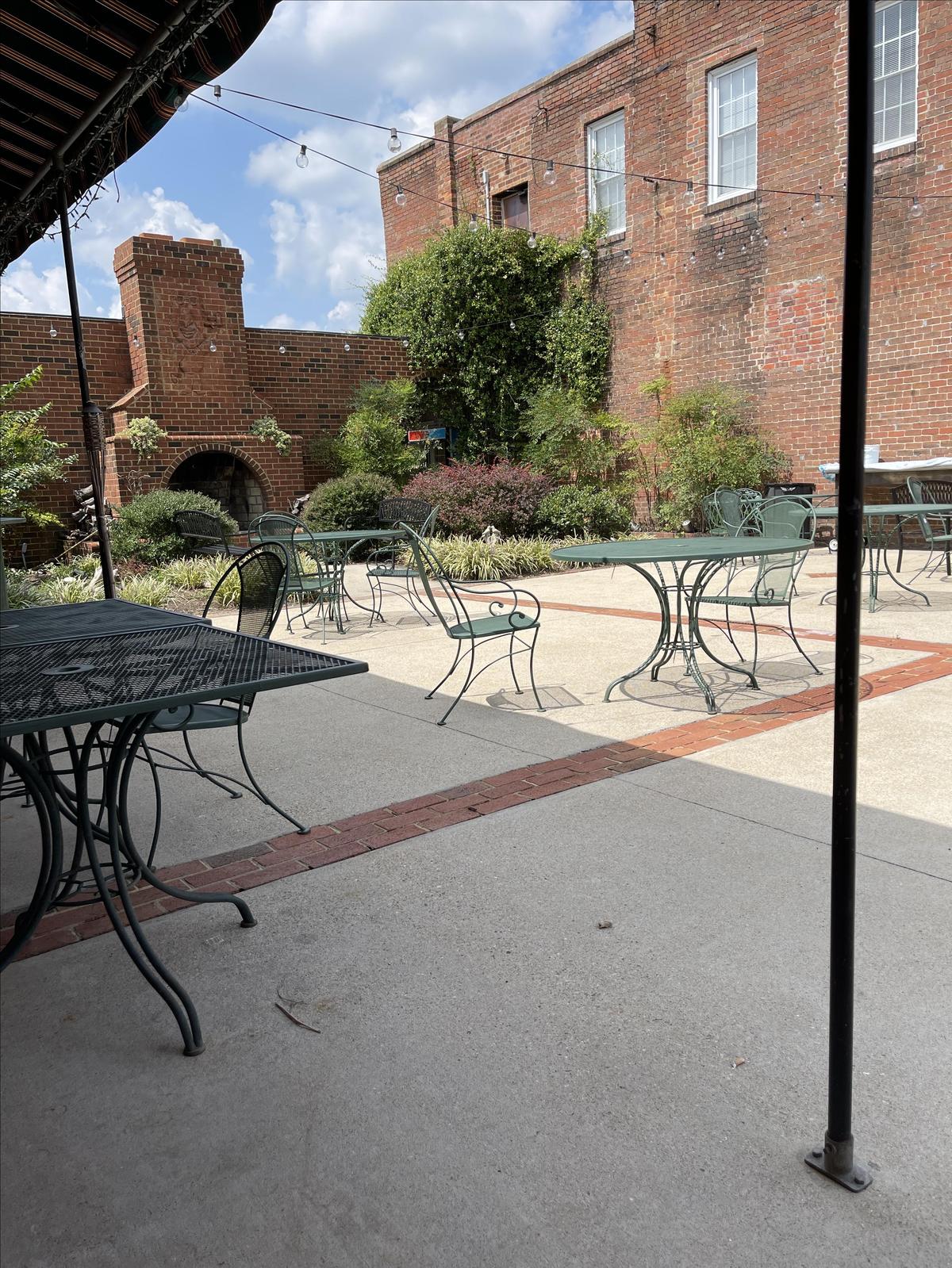 Fred's Restaurant restaurant view 1