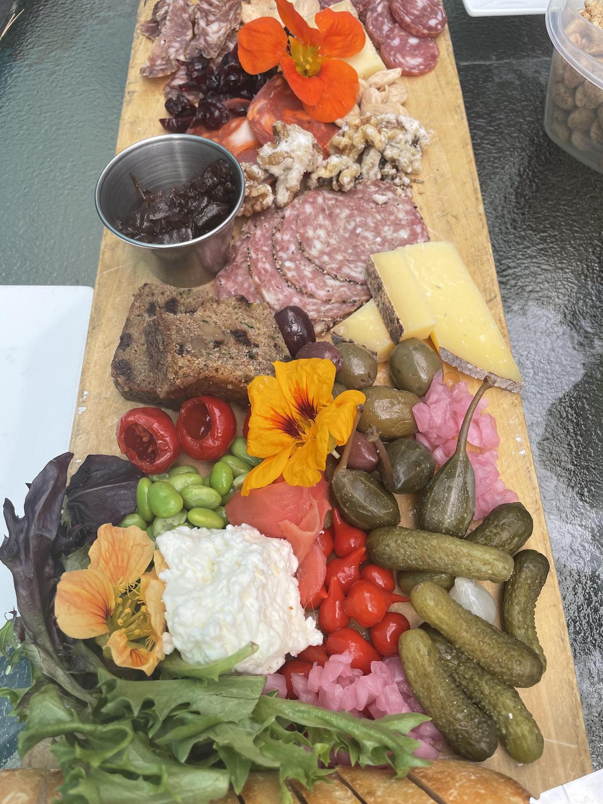 Covered Bridge Farm Table restaurant view 5