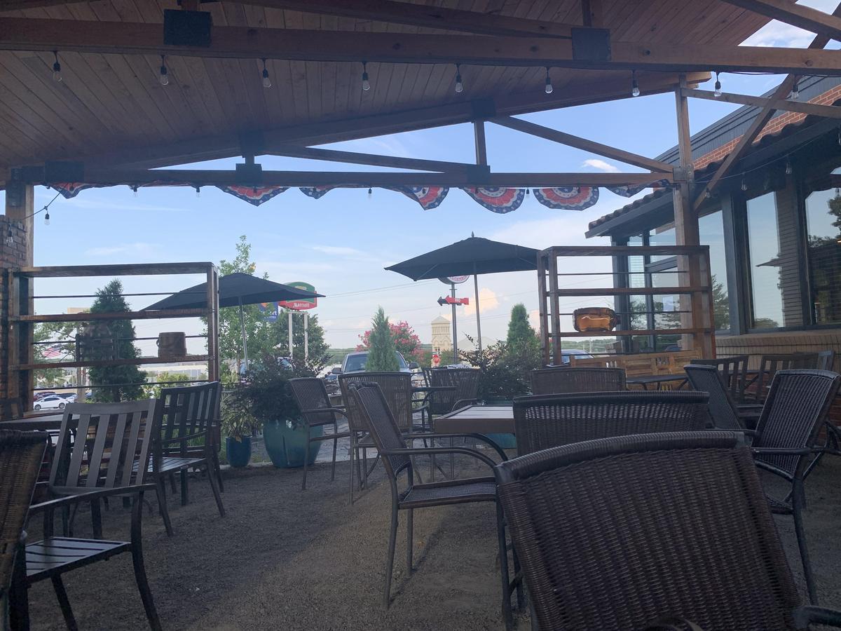 Whole Hog Cafe restaurant view 1