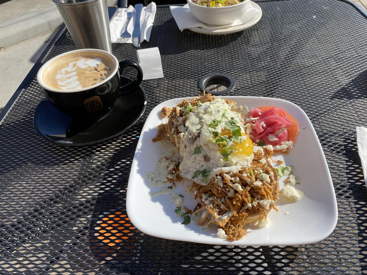 Twin Beans Fresh Roasted Coffee Co. restaurant view 1