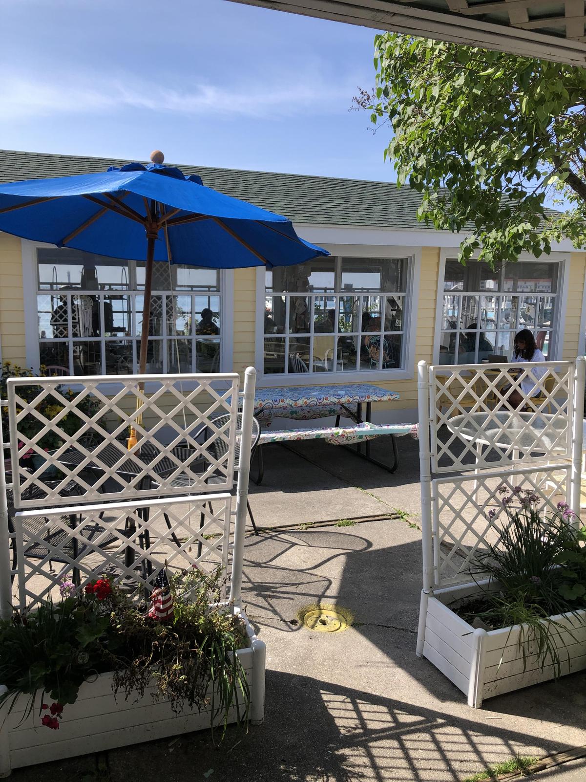 Watercolor Cafe restaurant view 4