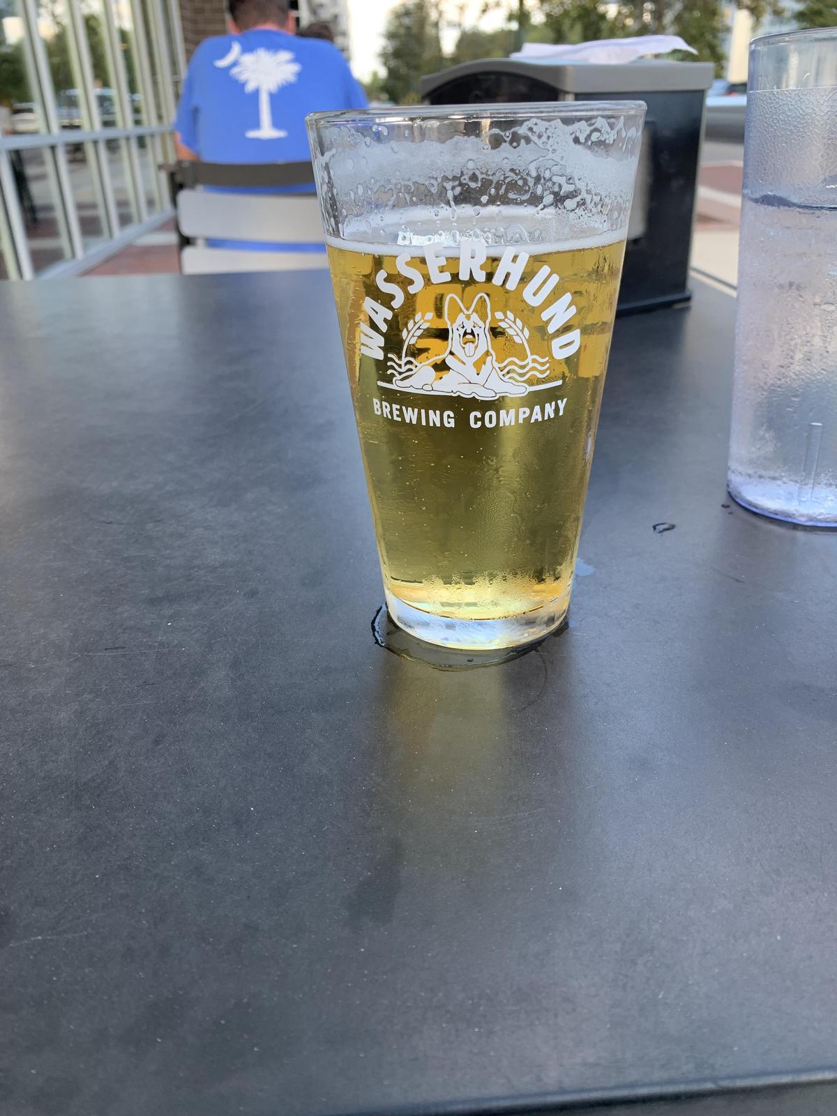 Wasserhund Brewing Company restaurant view 2