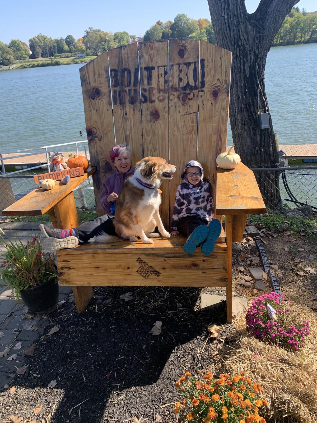 Boathouse BBQ restaurant view 2
