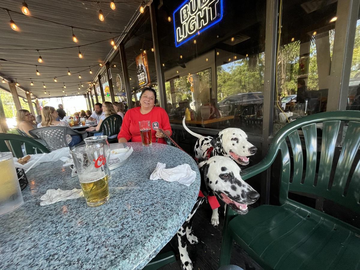 Harpoon Louie's restaurant view 1