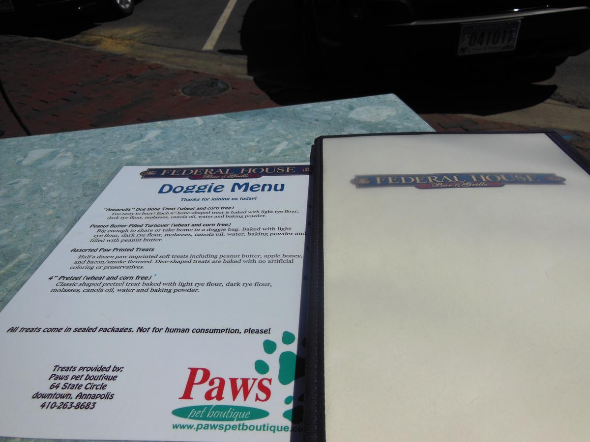 Federal House Bar & Grill restaurant view 6