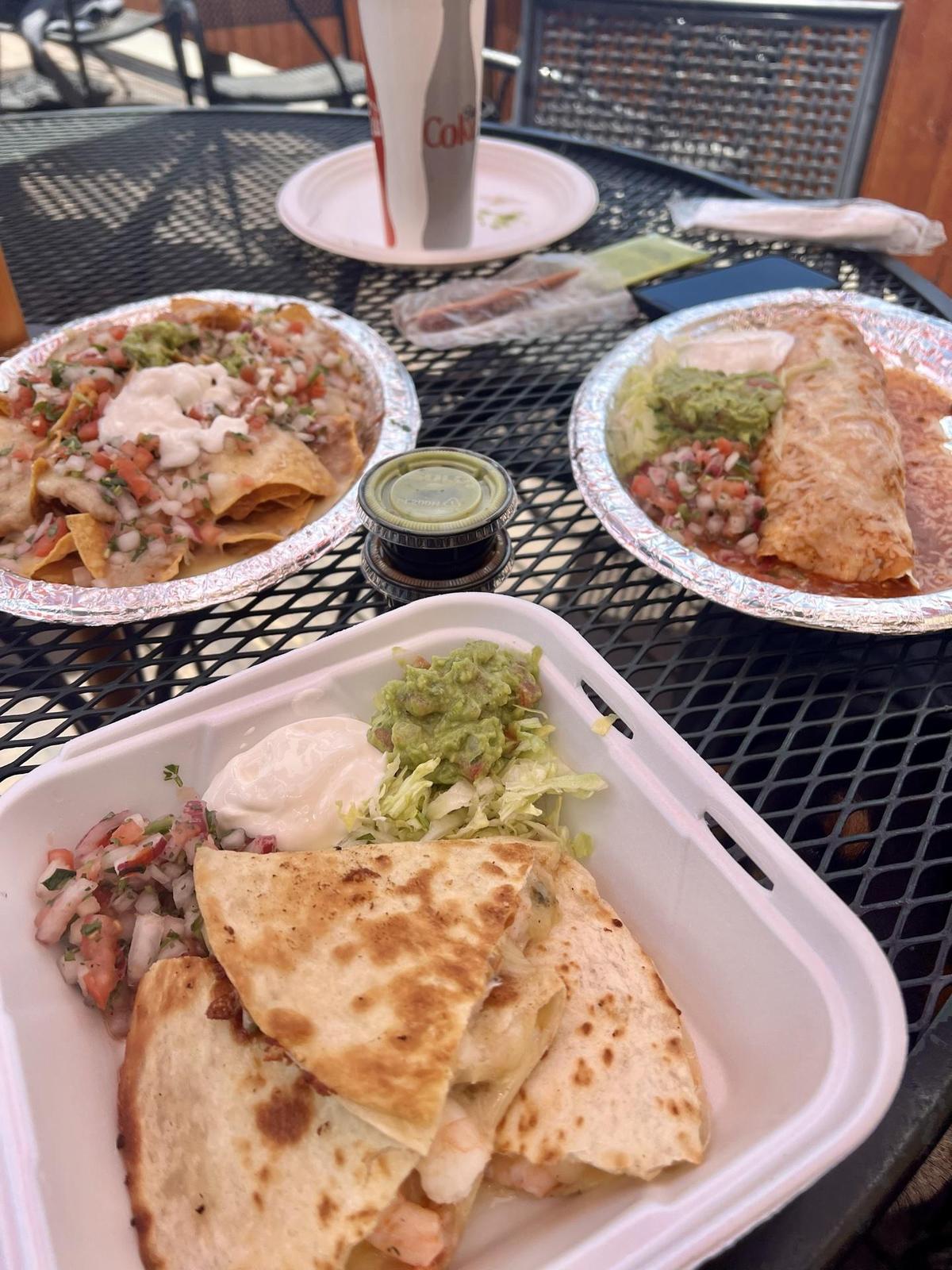 Tacos La Mina restaurant view 2