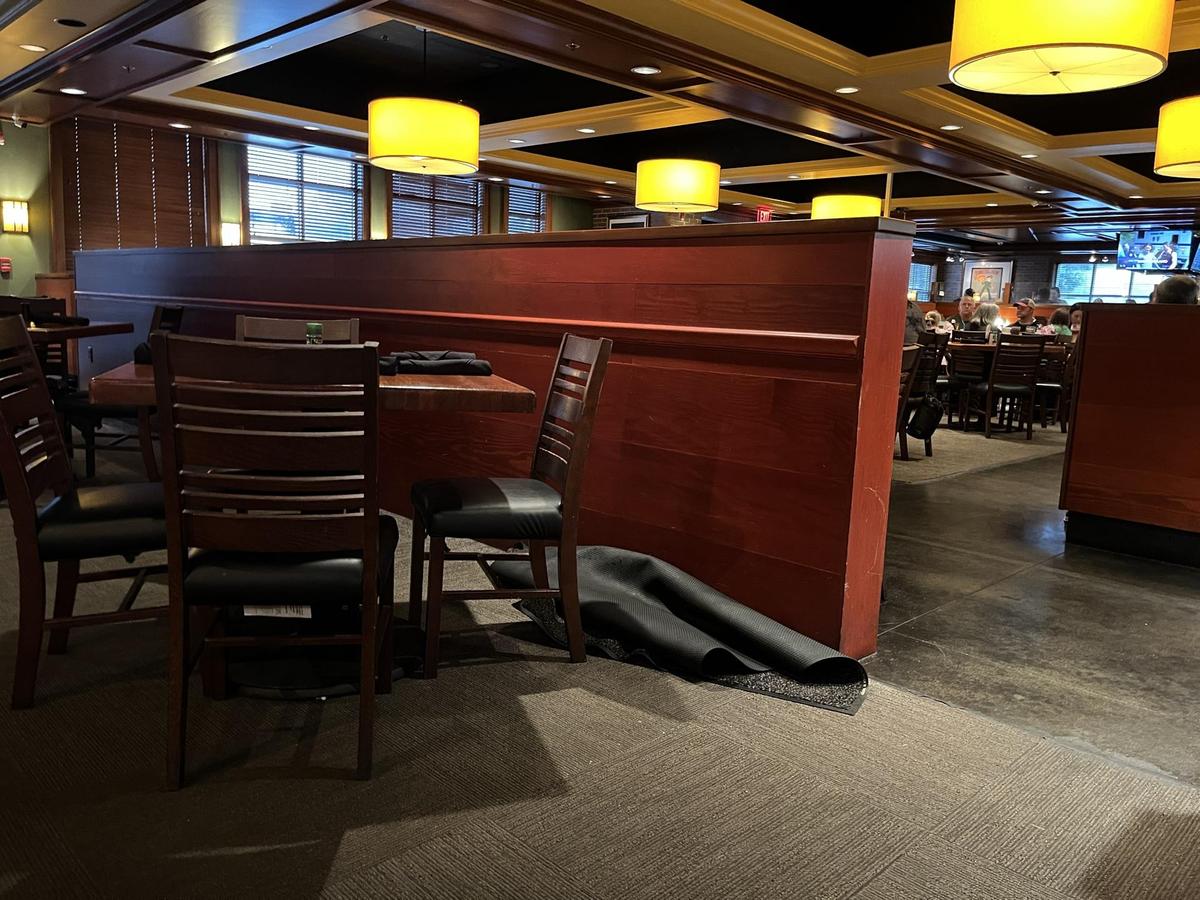 Houlihan's restaurant view 1